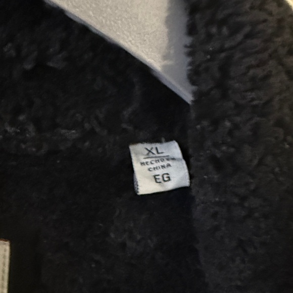 Levi's Black Sherpa-Lined Jacket - Picture 3 of 5